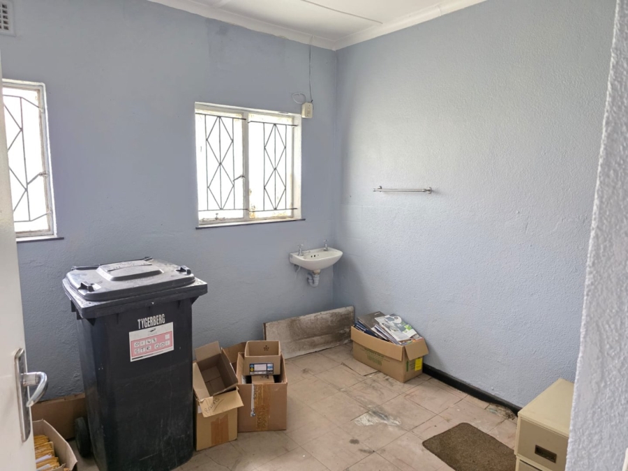 Commercial Property for Sale in Ravensmead Western Cape